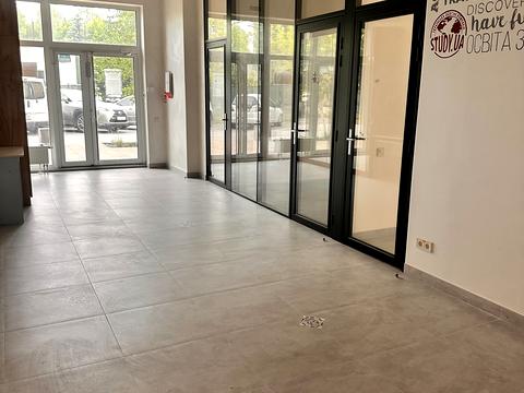 комерційна за адресою Ломоносова, 40