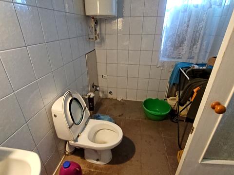 будинок за адресою В'ячеслава Чорновола вул. (Матросова)