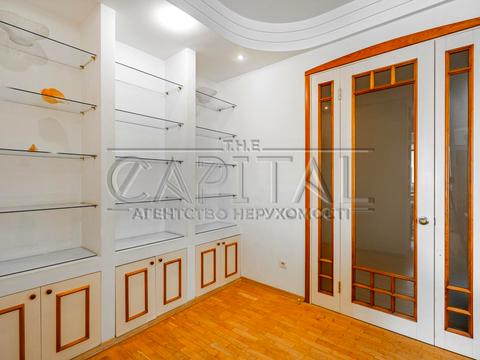 квартира за адресою Андрія Верхогляда, 4