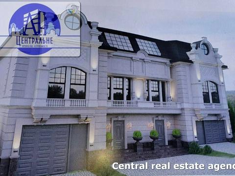 дом по адресу Ивана Крылова ул.