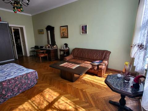 квартира за адресою Степана Бандери, 22