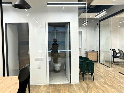 комерційна за адресою Кловський узвіз (Кловський), 7