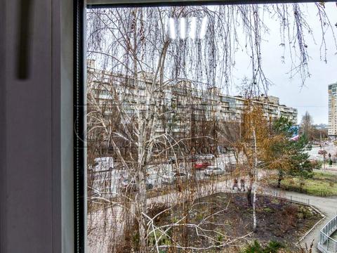комерційна за адресою Раїси Окіпної вул., 4-А