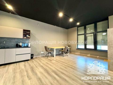 комерційна за адресою Снігурського, 17