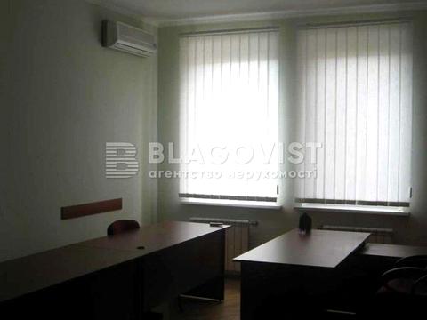 комерційна за адресою Нагірна вул., 3