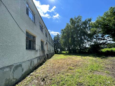 комерційна за адресою вул. Центральна, 303