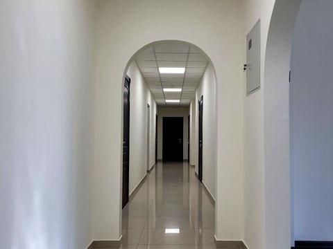 комерційна за адресою Спаська вул., 5