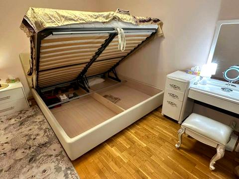 квартира по адресу Анны Ахматовой ул., 14-Б