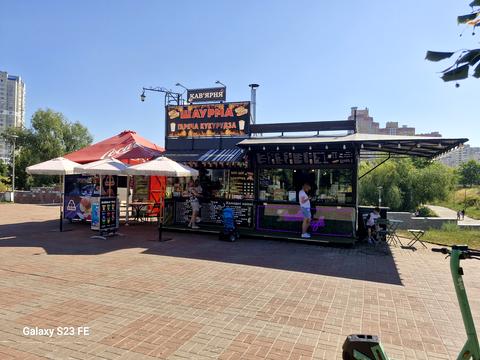 коммерческая по адресу Драгоманова ул., 31