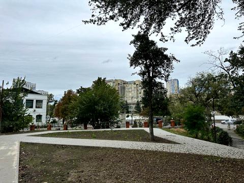 комерційна за адресою Фрометівська вул., 2