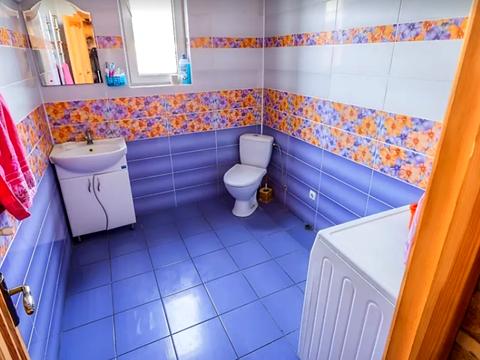 будинок за адресою с. Малодолинське, Учительская, 16