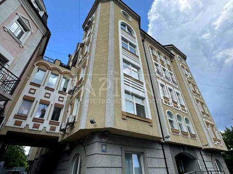 коммерческая по адресу Кияновский пер., 7-А