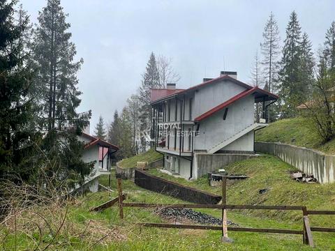 коммерческая по адресу бугель Магура, 3