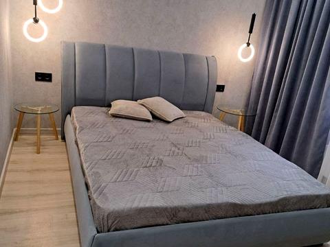 квартира по адресу Олександра Олеся ул., 5