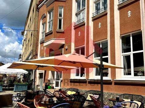 коммерческая по адресу Театральная пл., 5