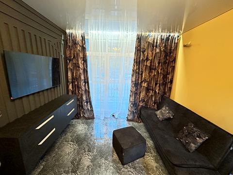 квартира за адресою Академіка Глушкова просп., 42