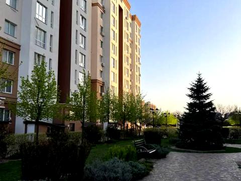 квартира за адресою Героїв Небесної Сотні просп., 30-1