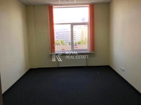 коммерческая по адресу Киев, Николая Михновского бульв. (Дружбы Народов), 19