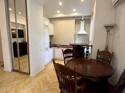 квартира за адресою Київ, Михайла Грушевського вул., 28/2