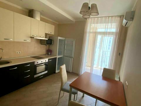 квартира за адресою Регенераторна вул., 14