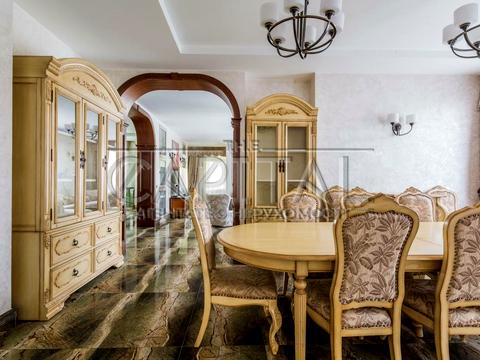 будинок за адресою світанкова, 10