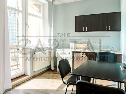 коммерческая по адресу Евгения Коновальца ул. (Щорса), 32-А