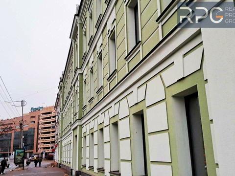 комерційна за адресою Жилянська вул., 146