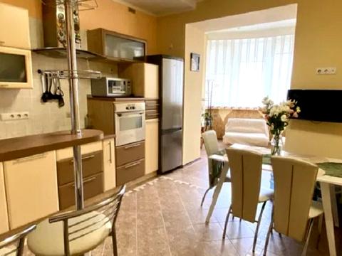 квартира по адресу Владимира Ивасюка просп. (Героїв Сталінграду), 6