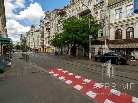квартира за адресою Межигірська вул., 24