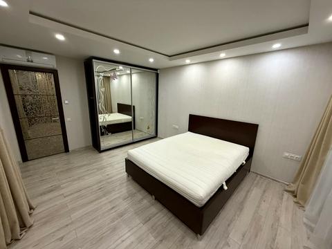 квартира за адресою Левка Лук'яненка вул. (Василя Жуковського), 16, 18, 20, 24