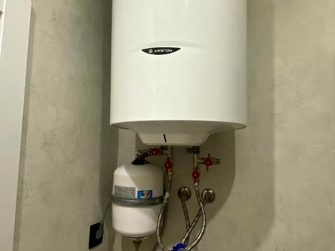 квартира за адресою 600-річчя, 3б