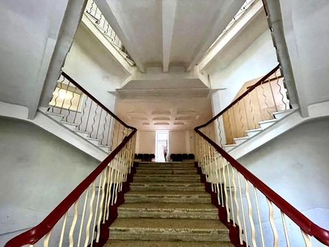 комерційна за адресою Дмитрівська вул., 71