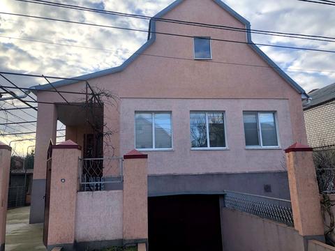 будинок за адресою Олега Ольжича вул. (Ленінградська)