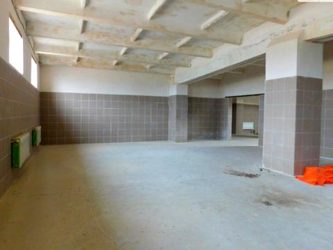 комерційна за адресою Вишнева, 8
