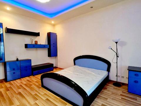 квартира по адресу Грушевского ул., 8