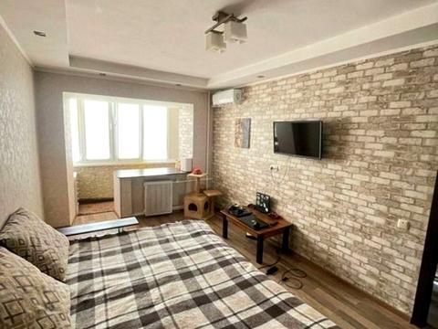 квартира за адресою Івана Огієнка вул. (Миколи Лукашевича), 21