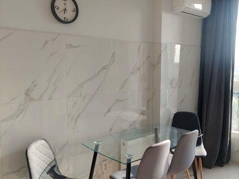 квартира по адресу Героев Полка "Азов ул. (Малиновского маршала), 8