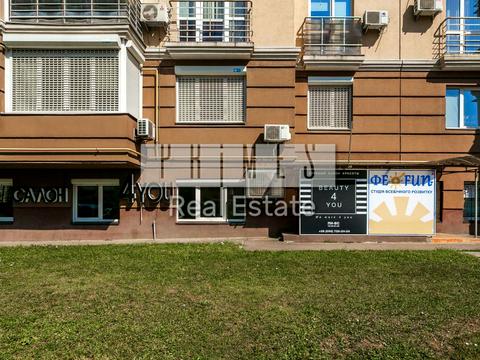 комерційна за адресою Метрологічна вул., 11-А