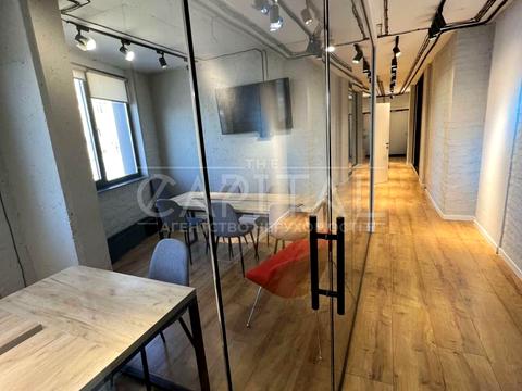 коммерческая по адресу Антоновича ул. (Горького), 74-78