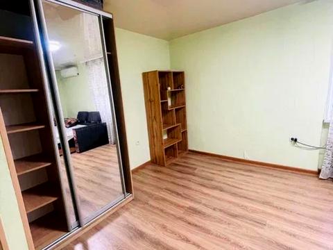 квартира за адресою Михайла Гончаренка вул., 23