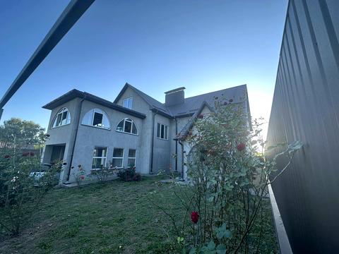 будинок за адресою Приозерна вул.