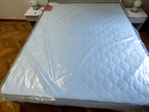 квартира за адресою Олени Теліги вул., 15