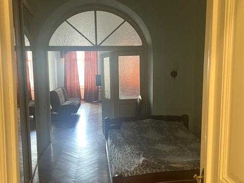 квартира за адресою Театральна вул., 5