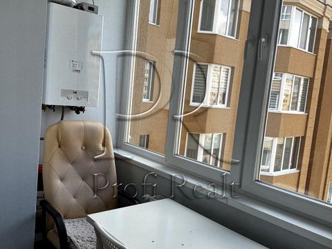 квартира за адресою Абрикосова вул., 18
