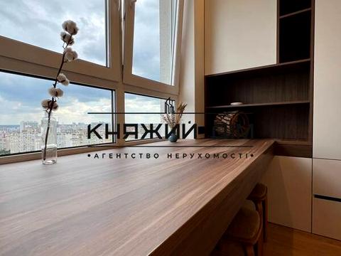 квартира по адресу Драгоманова ул., 10