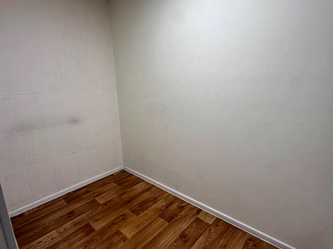 комерційна за адресою Дегтярівська вул., 26