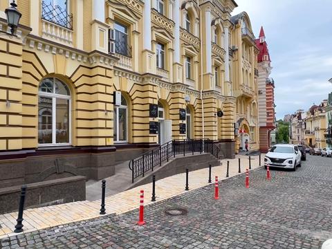 комерційна за адресою Кожум'яцька вул., 12-В