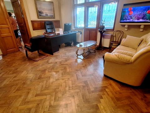 коммерческая по адресу Клепарівська, 21