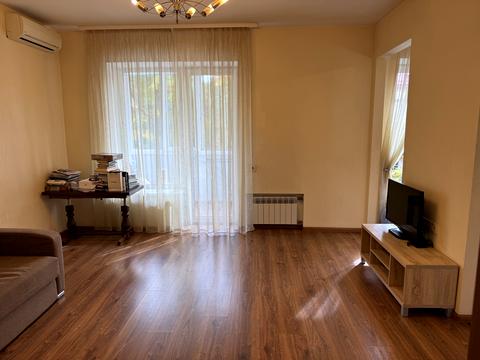 квартира по адресу Дмитрия Яворницкого просп. (Карла Маркса), 83