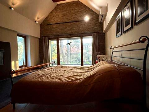 будинок за адресою Кленова